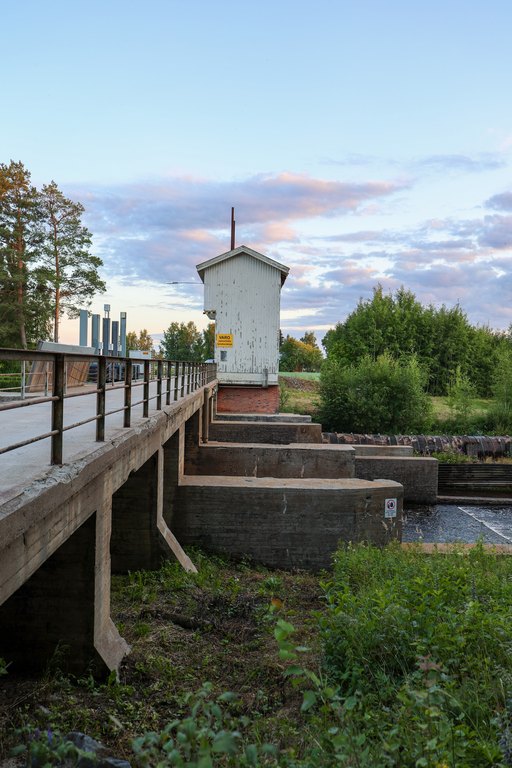 Hallitus tuhlaa ja talous taantuu. Kuka kantaa vastuun?